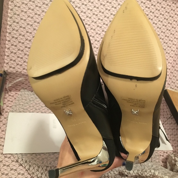 Victoria's Secret Suede Boots - Picture 4 of 8